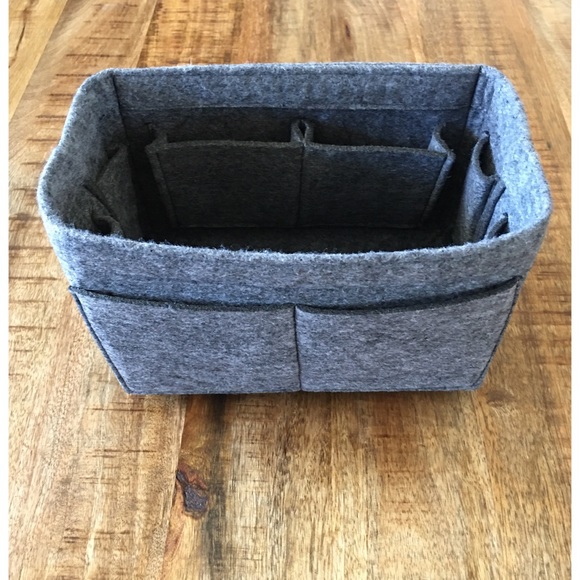 CEEWA Handbags - Felt purse organizer. Measures 19”L x 6”W x 6”T